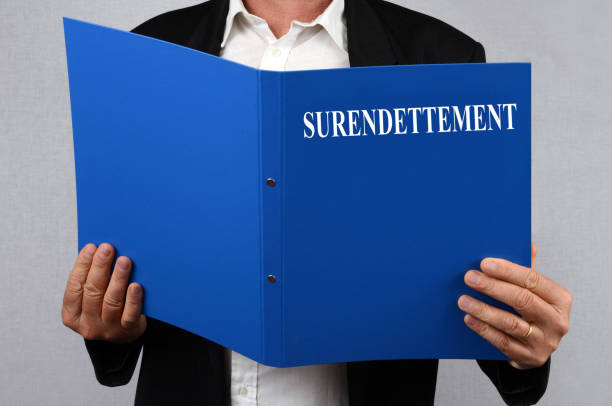 Le surendettement des particuliers et familles sur le plan juridique